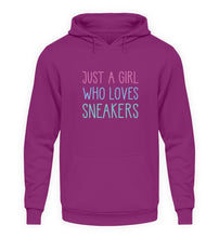 Lade das Bild in den Galerie-Viewer, Girl who loves sneakers - Damen Hoodie